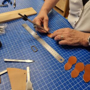 Formation travail du cuir : Apprenez à fabriquer de vos main des articles en cuir Ateliers / Stages / Formations